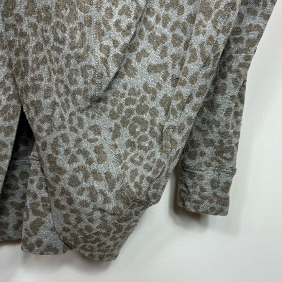 SUNDRY Leopard Print Cardigan Size 2/M - Picture 9 of 13